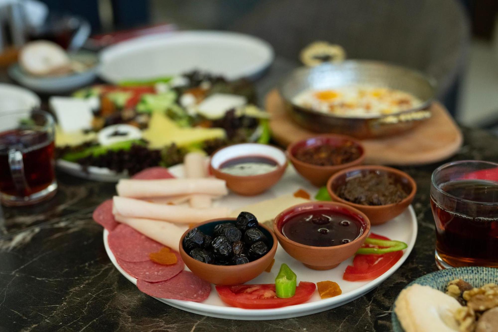 Rubby Hotel Kadikoey Istanbul Bagian luar foto